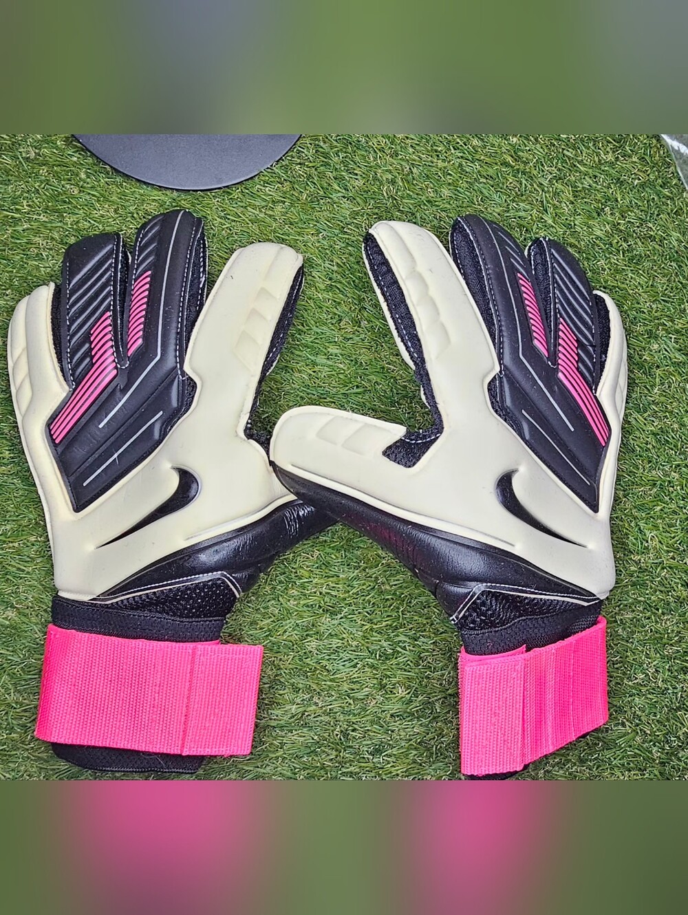 Goalkeeper Gloves NIKE Size 9
